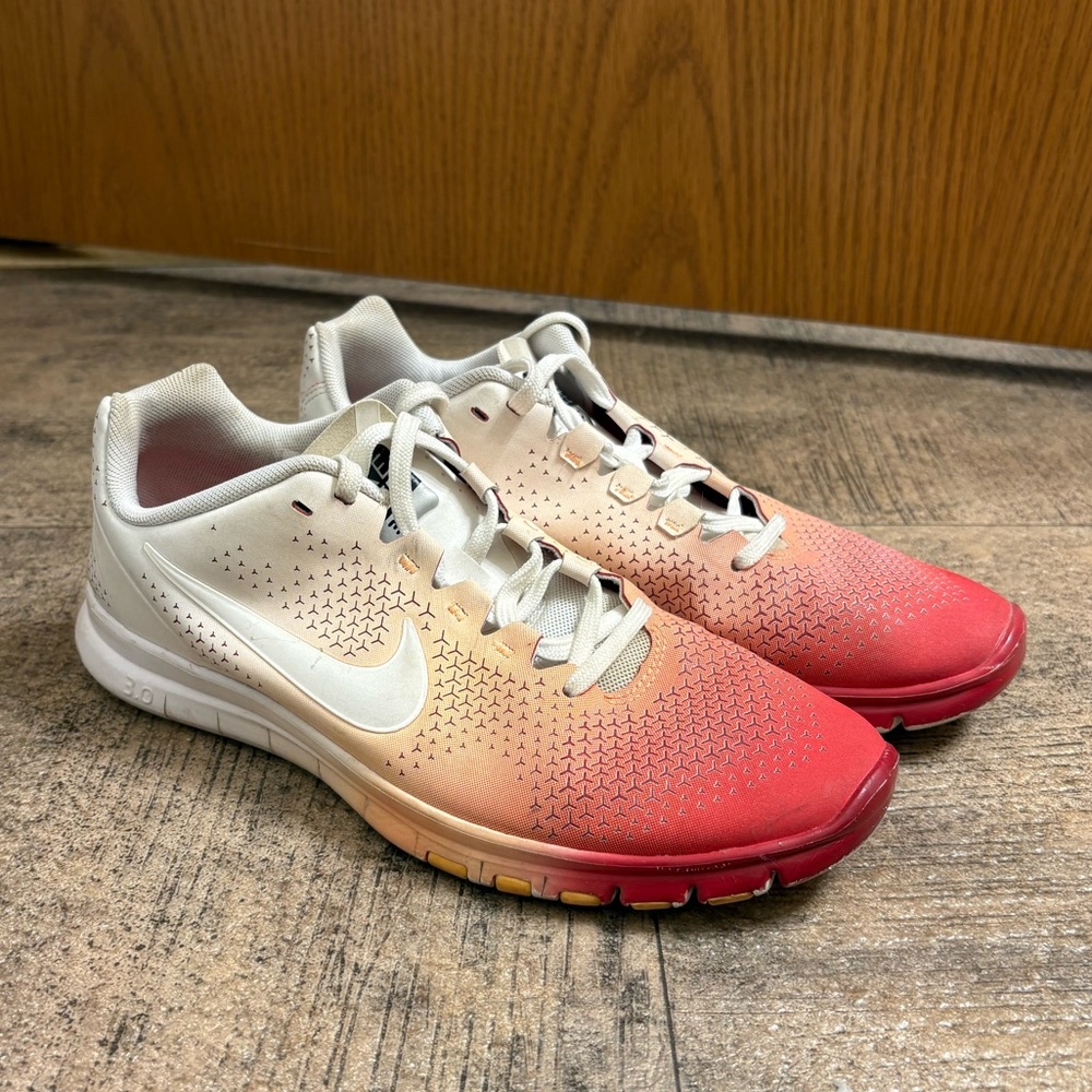 Nike Free 3.0 Red and White Ombre Running Shoes Women’s 7.5